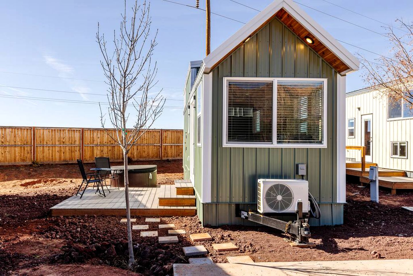 Tiny House Tranquility: Fully Equipped Original Retreat in Apple Valley