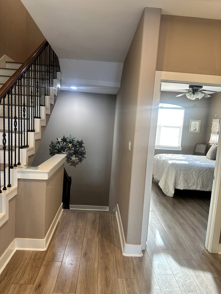 Luxury Bayfront Escape with Hot Tub & Fireplaces in Bacliff, Texas