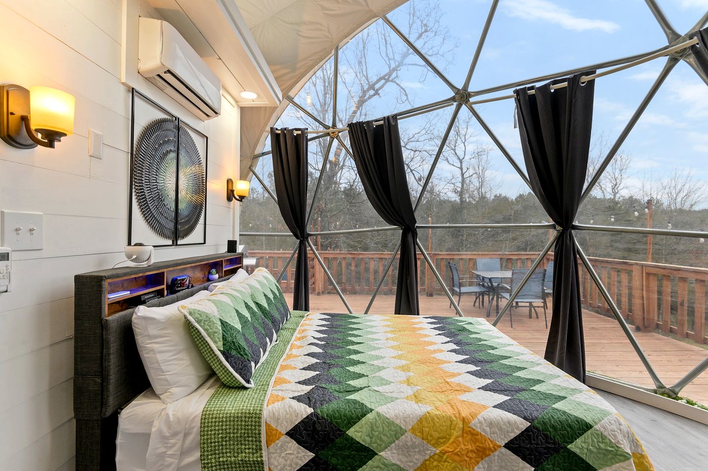 Peaceful Forest Dome Retreat with Hot Tub & Private Deck in Broken Bow, Oklahoma