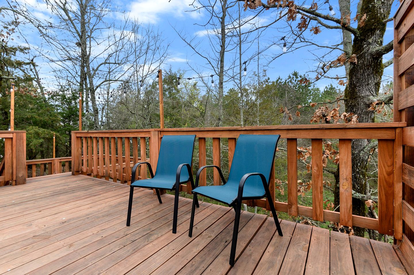 Peaceful Forest Dome Retreat with Hot Tub & Private Deck in Broken Bow, Oklahoma