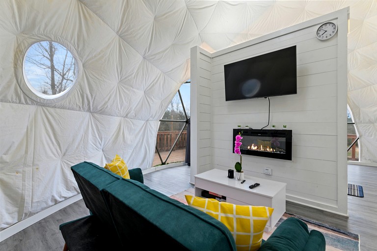 Domes (United States of America, Broken Bow, Oklahoma)