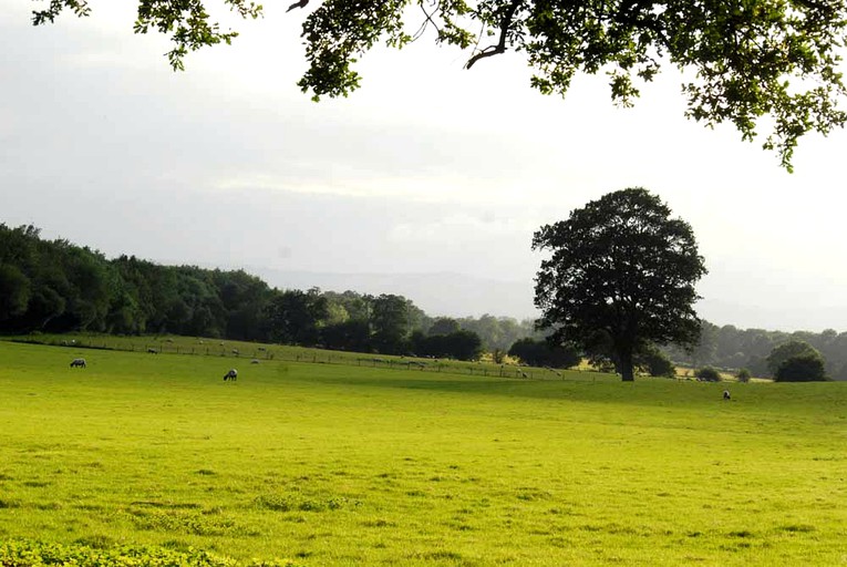 Huts (Oswestry, England, United Kingdom)