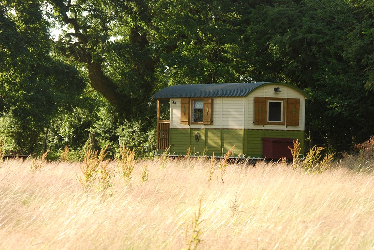 Huts (Oswestry, England, United Kingdom)