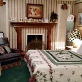 The Silver Spur Inn - Photo 3