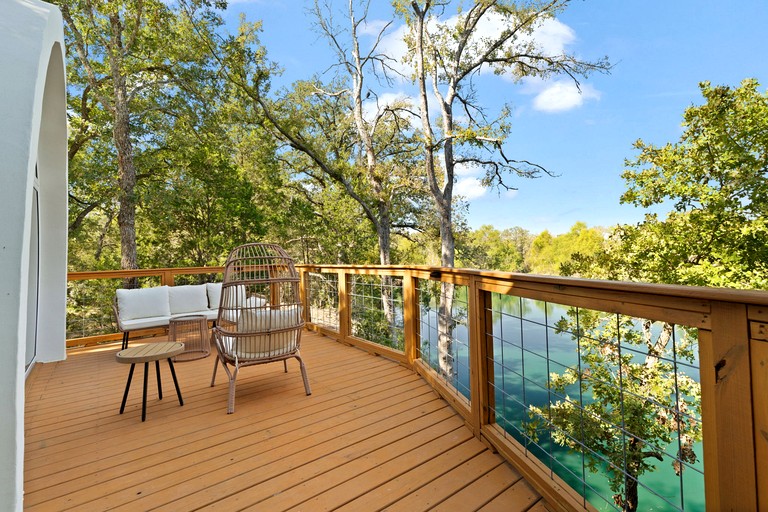 Domes (United States of America, Elgin, Texas)