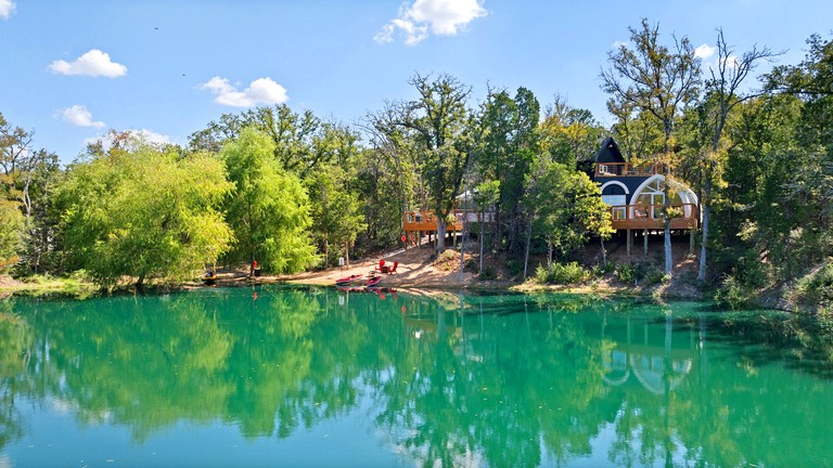Domes (United States of America, Elgin, Texas)
