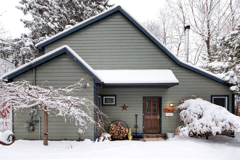 Cabin Rental Near Slide Mountain Wilderness In New York