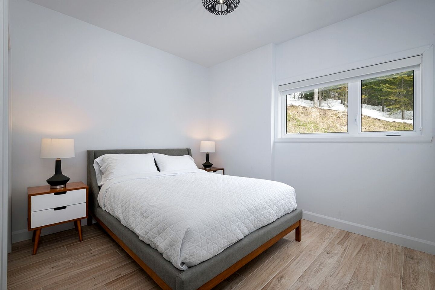 Idyllic Cottage with Open Living Spaces in Les Éboulements, Quebec