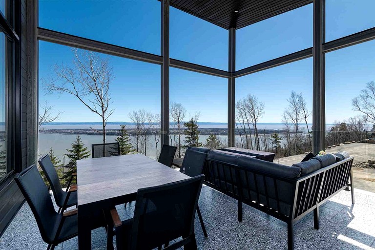 Cottages (Canada, Les Éboulements, Quebec)