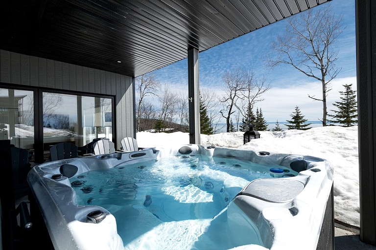 Cottages (Canada, Les Éboulements, Quebec)