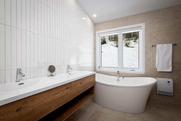 Cottages (Canada, Les Éboulements, Quebec)