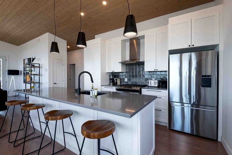 Cottages (Canada, Les Éboulements, Quebec)