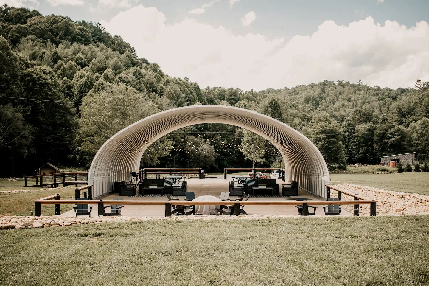 Cozy Safari Tent for Two in Erwin, Tennessee