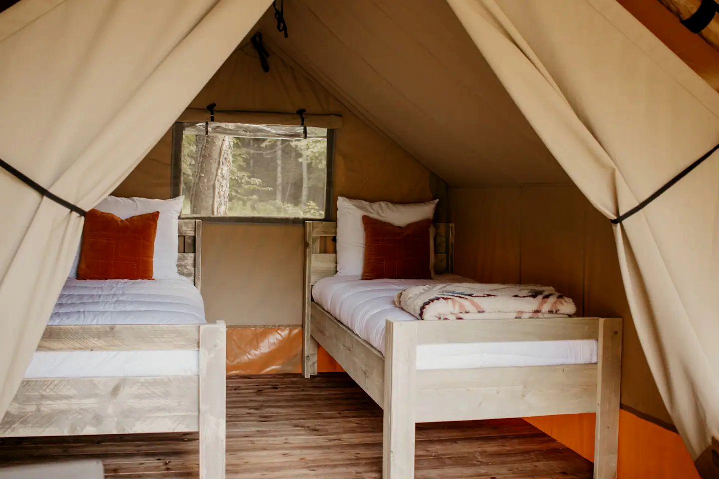 Cozy Safari Tent for Two in Erwin, Tennessee