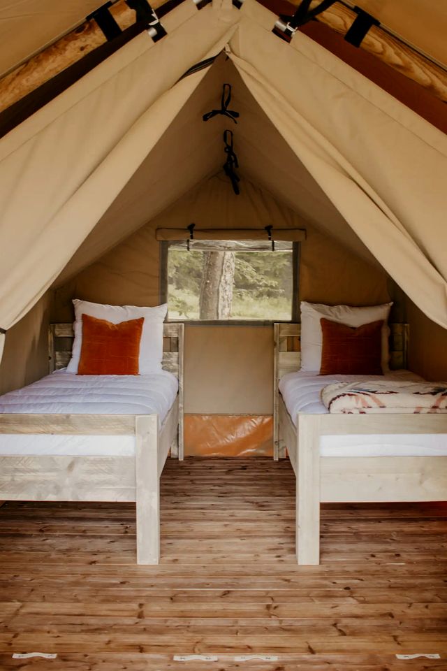 Cozy Safari Tent for Two in Erwin, Tennessee