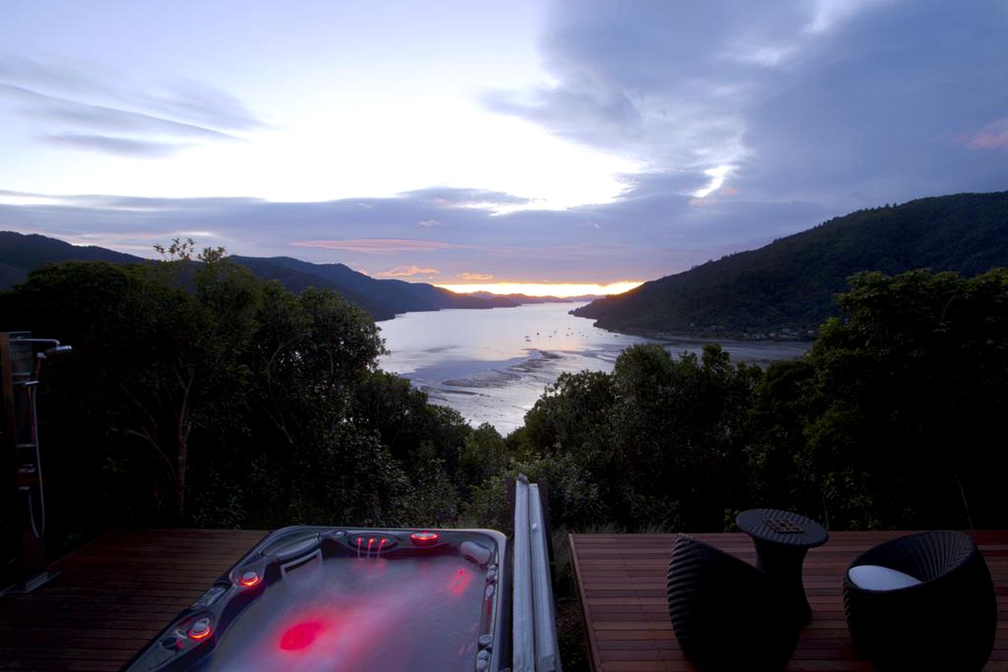 Exclusive Luxury Villa in the Marlborough Sounds, New Zealand