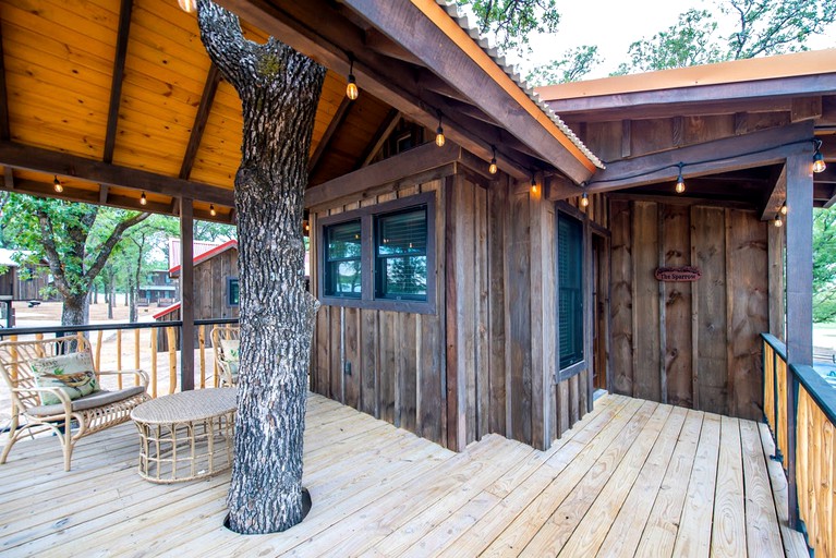 Tree Houses (United States of America, Elm Mott, Texas)