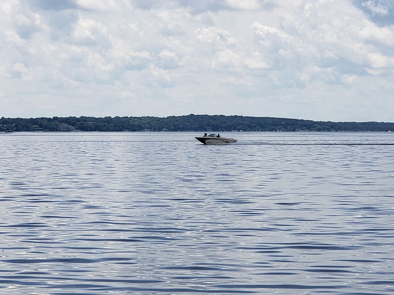 Gorgeous Secludued Villa Nestled Amidst Trees in Fort Atkinson, Wisconsin