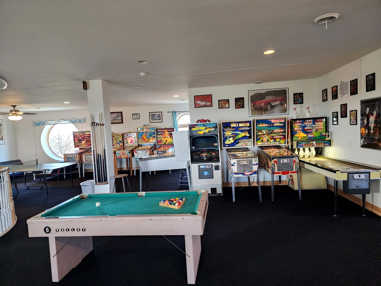 Gorgeous Secludued Villa Nestled Amidst Trees in Fort Atkinson, Wisconsin