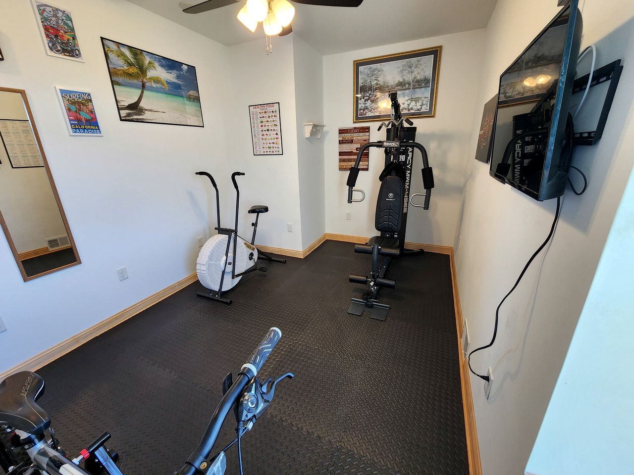 Gorgeous Secludued Villa Nestled Amidst Trees in Fort Atkinson, Wisconsin