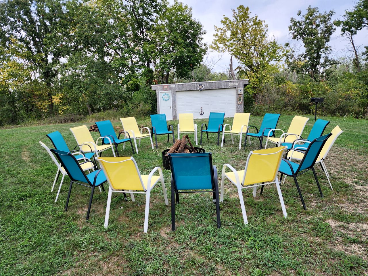 Gorgeous Secludued Villa Nestled Amidst Trees in Fort Atkinson, Wisconsin