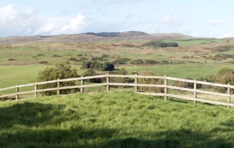 Cottages (Dundrennan, Scotland, United Kingdom)