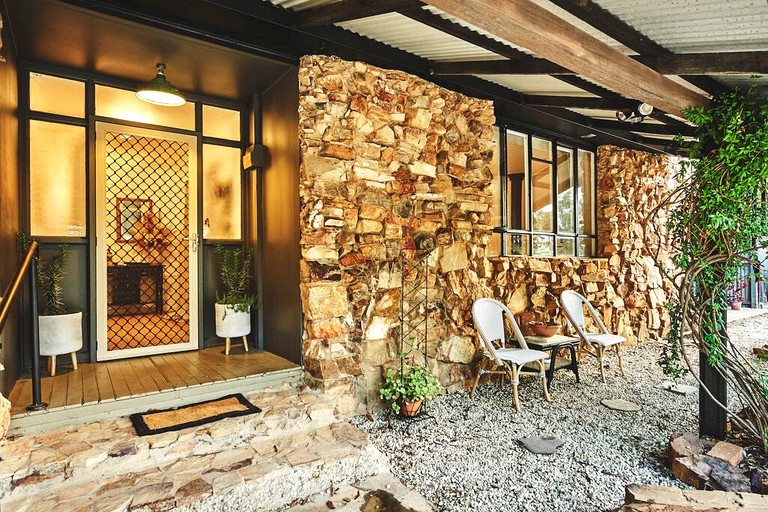 Cottages (Australia, --, --)