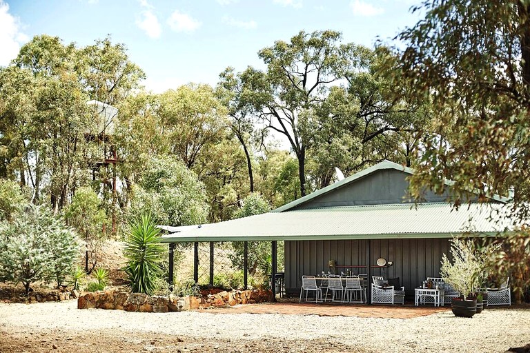 Cottages (Australia, --, --)