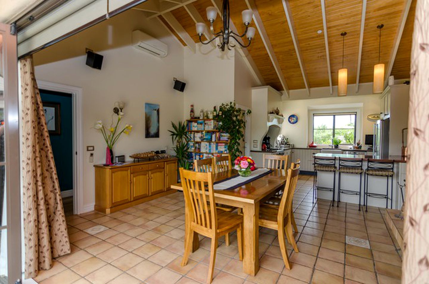 Cozy Rental with Sweeping Views of Lush Gardens and Farmland in Gladstone, New Zealand