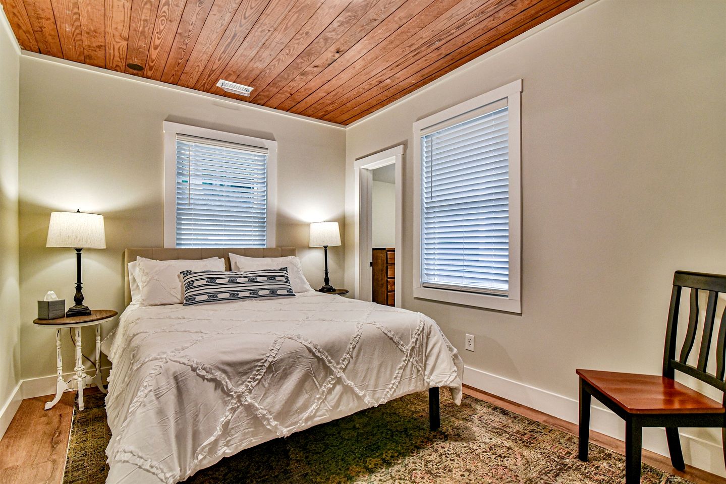 Renovated Bungalow with Panoramic Sunset Views near Black Mountain, NC