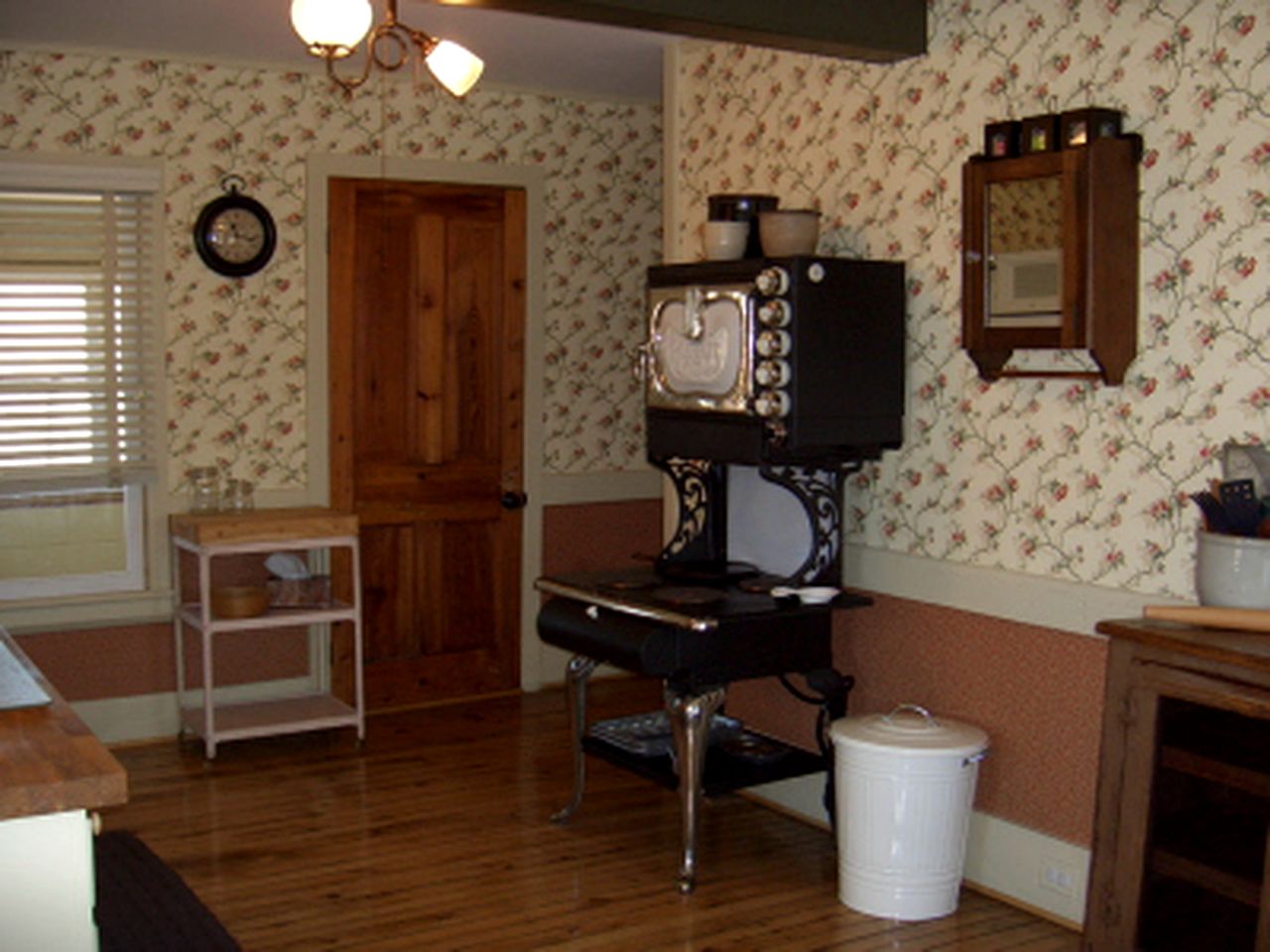 Historic Cottage Rental on Farmland near McConnellsburg, Pennsylvania