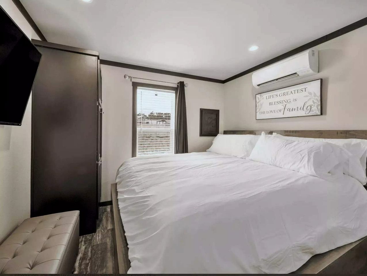 Rustic-Modern Tiny Home Retreat with Resort Amenities Near Fredericksburg, TX