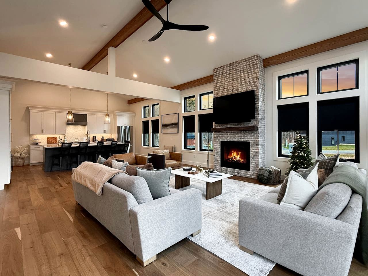 Mountain Luxury Meets Comfort with Private Hot Tub in Intervale, New Hampshire