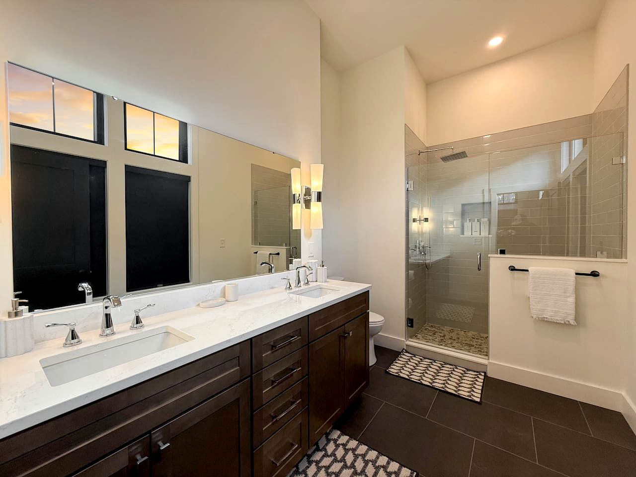 Mountain Luxury Meets Comfort with Private Hot Tub in Intervale, New Hampshire