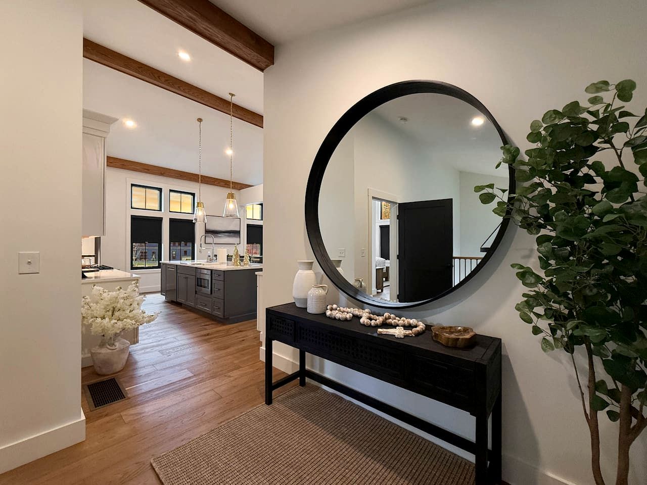 Mountain Luxury Meets Comfort with Private Hot Tub in Intervale, New Hampshire