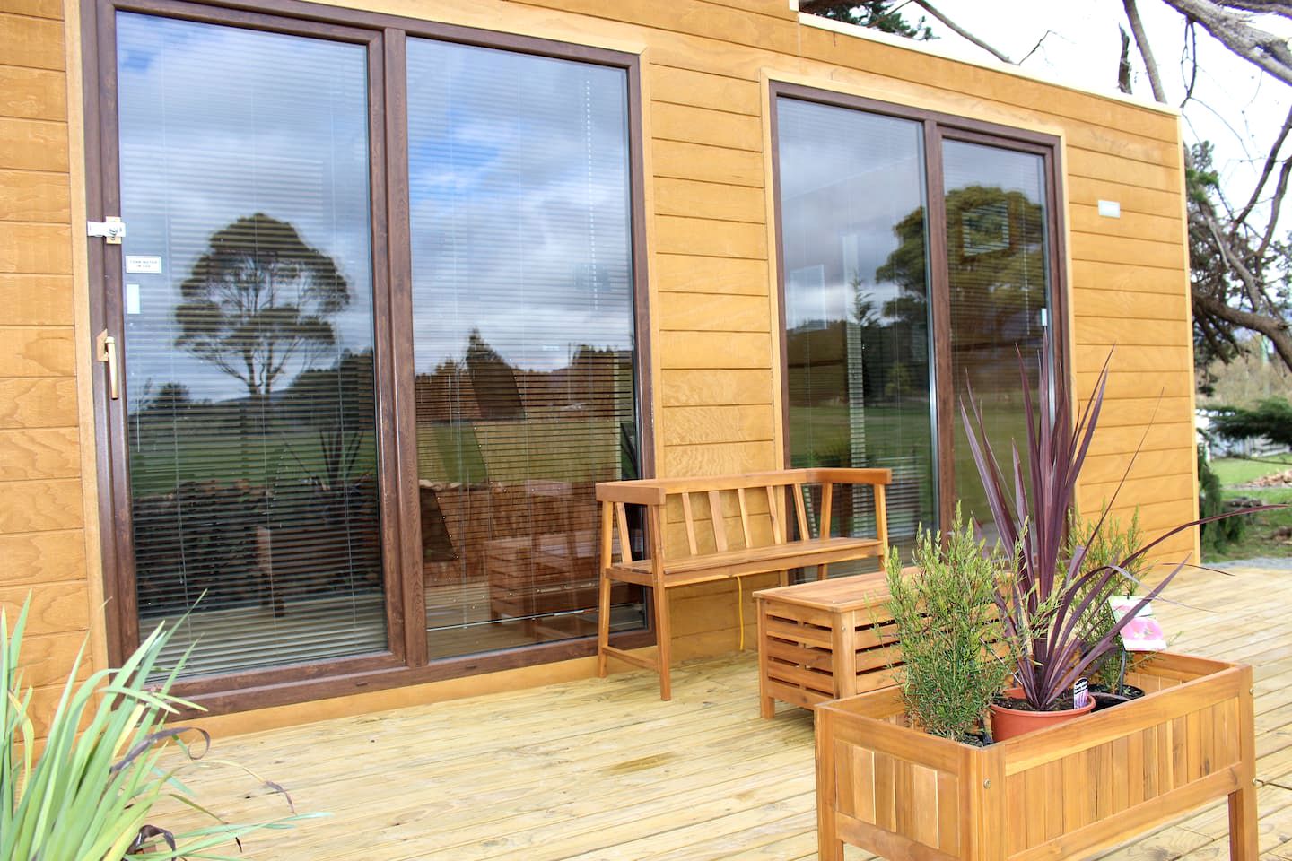 Tiny House Tasmania Image to u