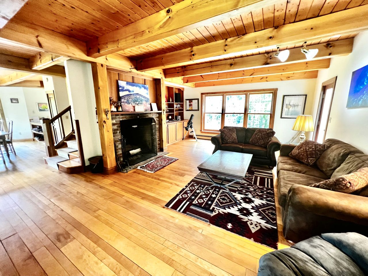 Delightful Rental with Fire Pit, Jacuzzi and Foosball Table in Vermont