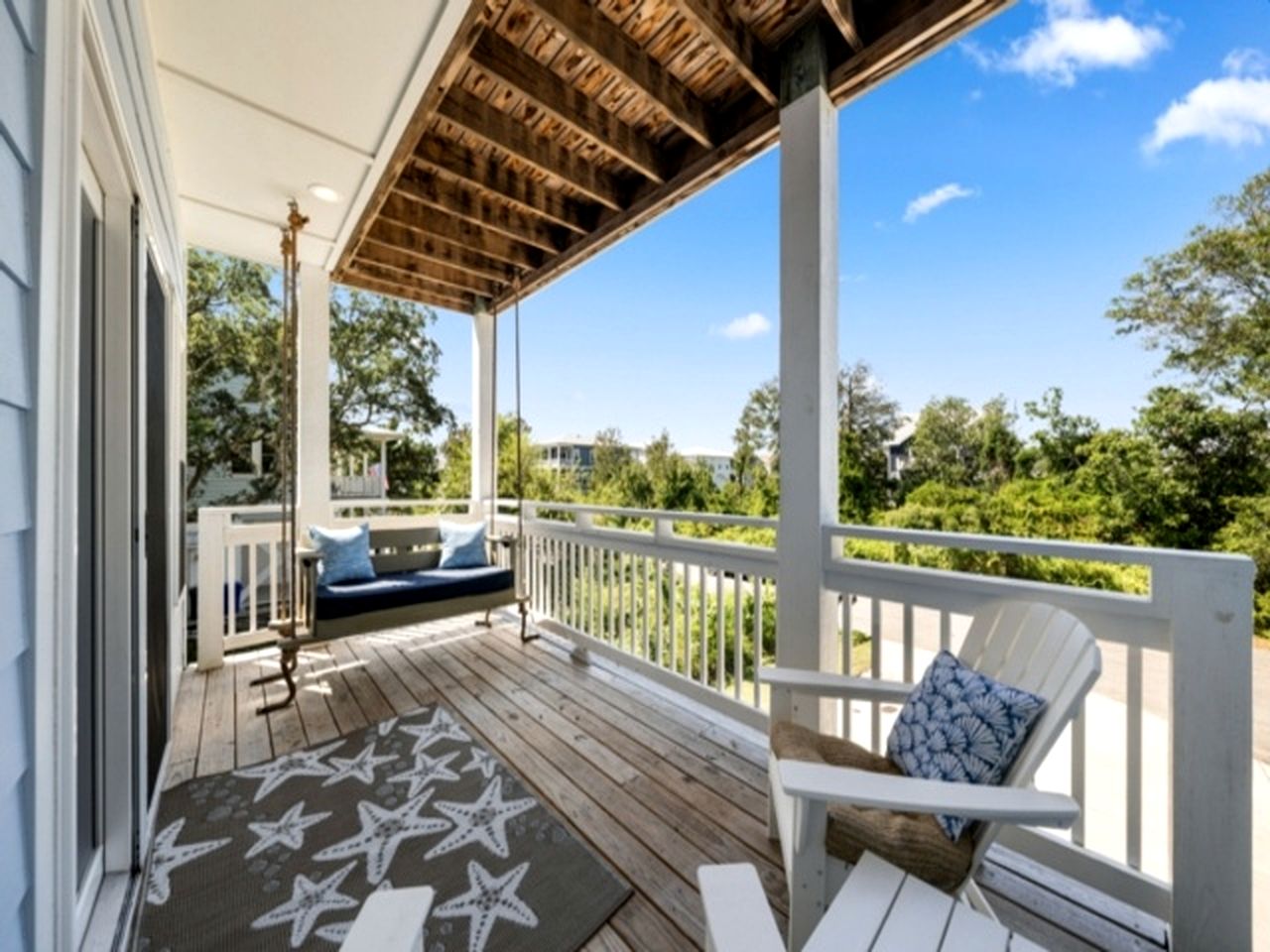 Impressive Luminous Beach House in Masonboro, North Carolina