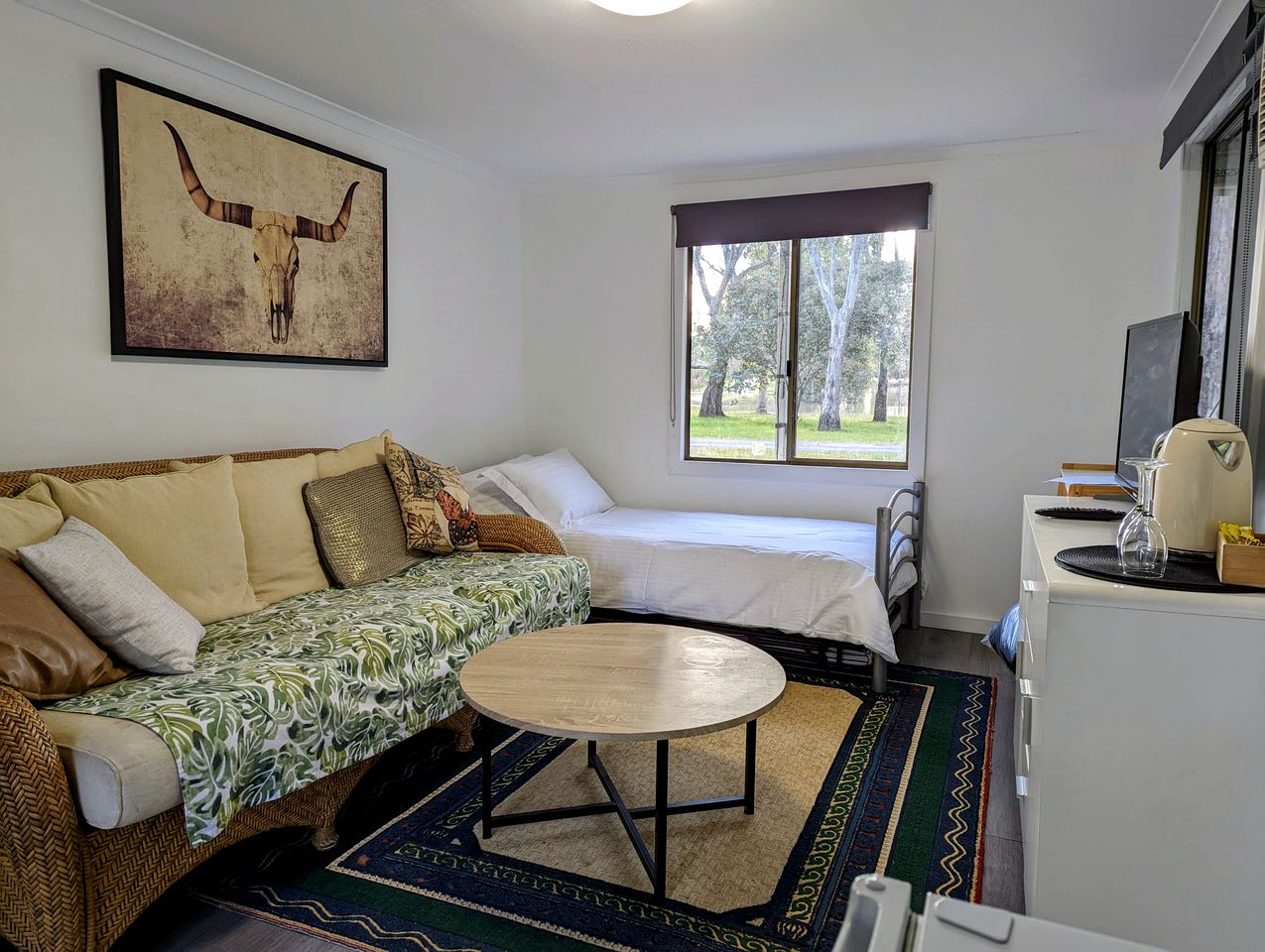 Cozy Tiny House Rental in Australia: Book Your Stay near Grampians National Park, Victoria