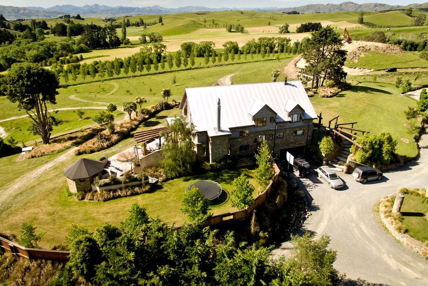 Luxurious Bed and Breakfast Accommodation with Fantastic Views in Cheviot, South Island