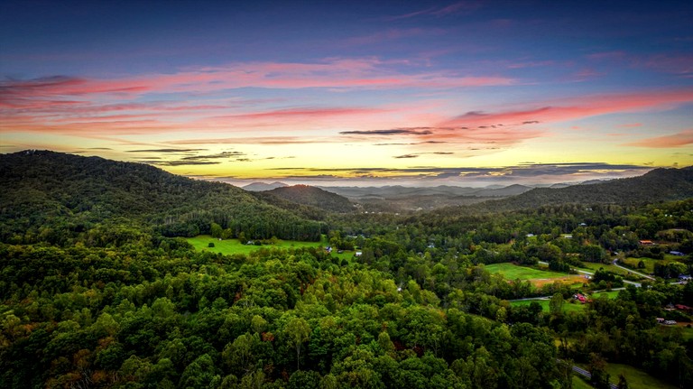Cabins (United States of America, Hayesville, North Carolina)