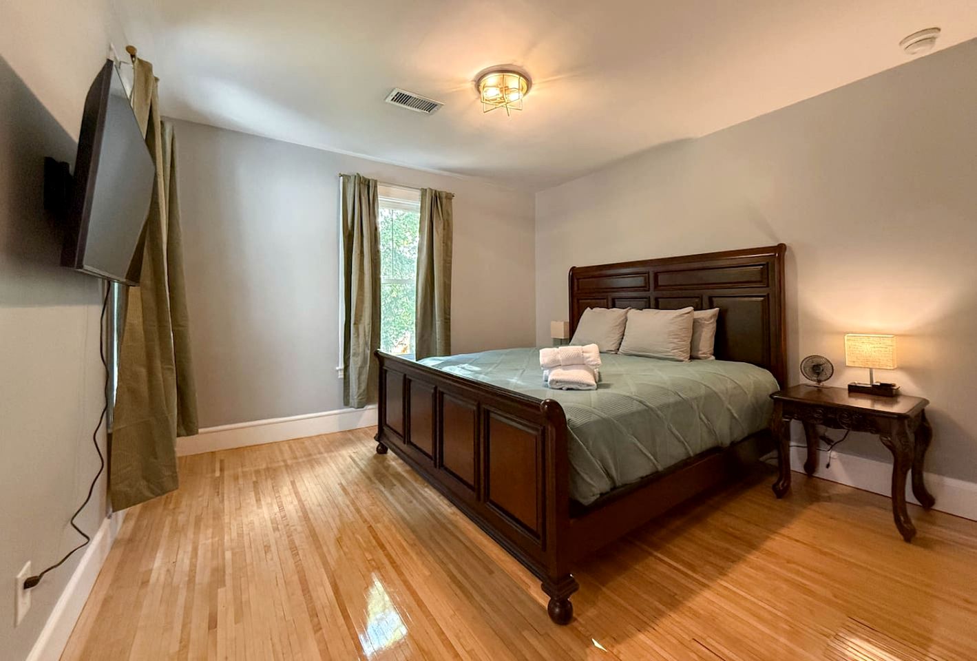 Historic Vacation Rental Near Pequawket Pond in Conway, New Hampshire
