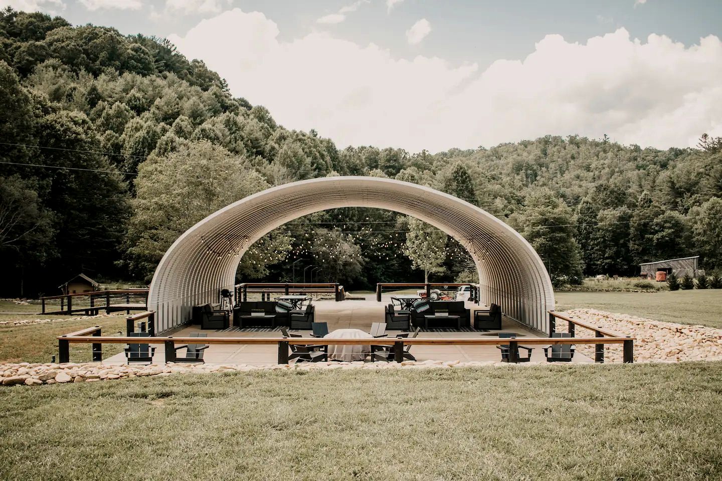 Cute Safari Tent for Two in Erwin, Tennessee