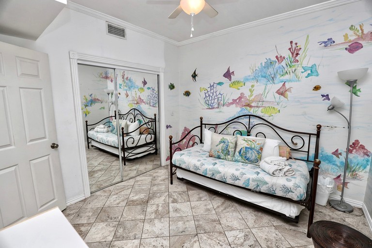 Beach Houses (United States of America, Galveston, Texas)