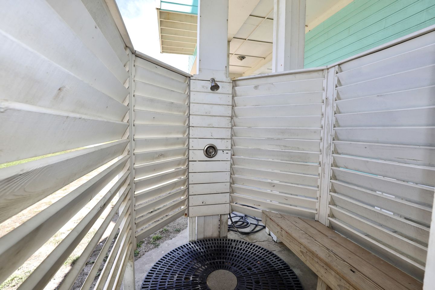 Luxurious Spacious Beach House with Gorgeous Sea Views in Galveston, Texas