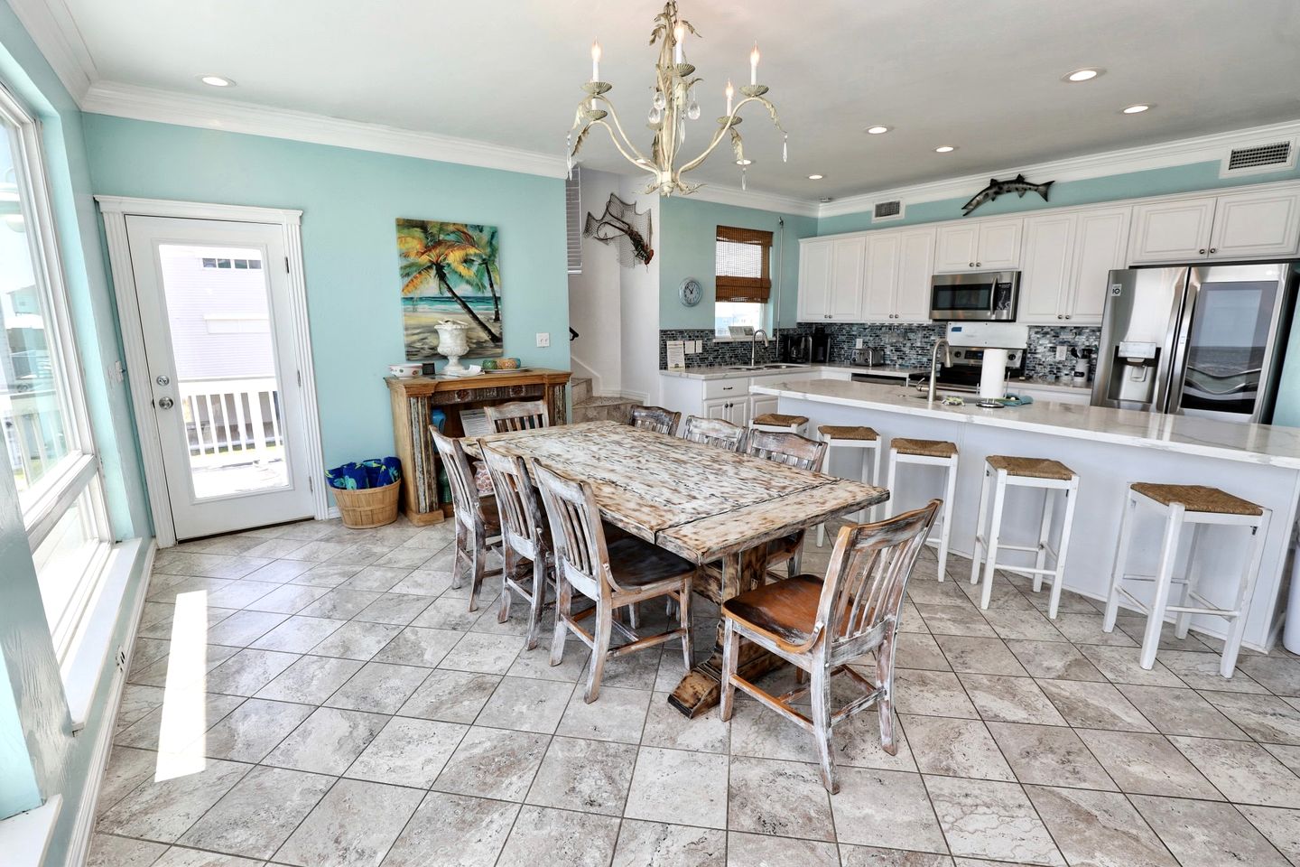 Luxurious Spacious Beach House with Gorgeous Sea Views in Galveston, Texas