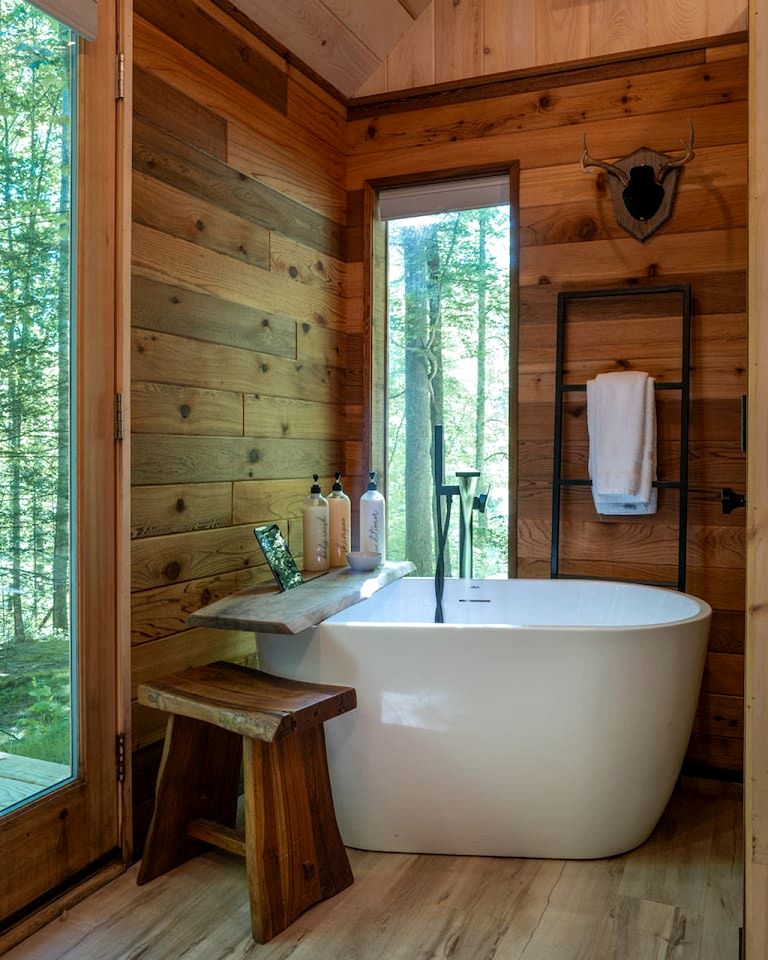 Cute Secluded Tiny House with Great Forest Vistas in Sylva, North Carolina