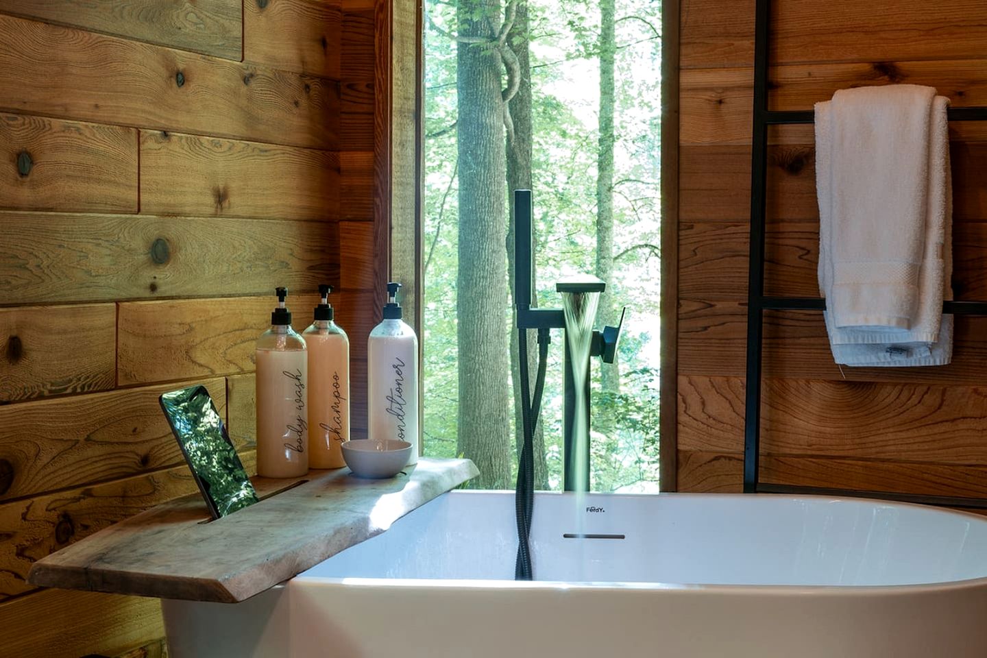 Cute Secluded Tiny House with Great Forest Vistas in Sylva, North Carolina