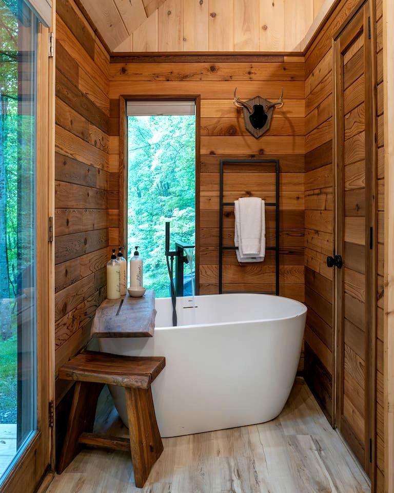 Cute Secluded Tiny House with Great Forest Vistas in Sylva, North Carolina