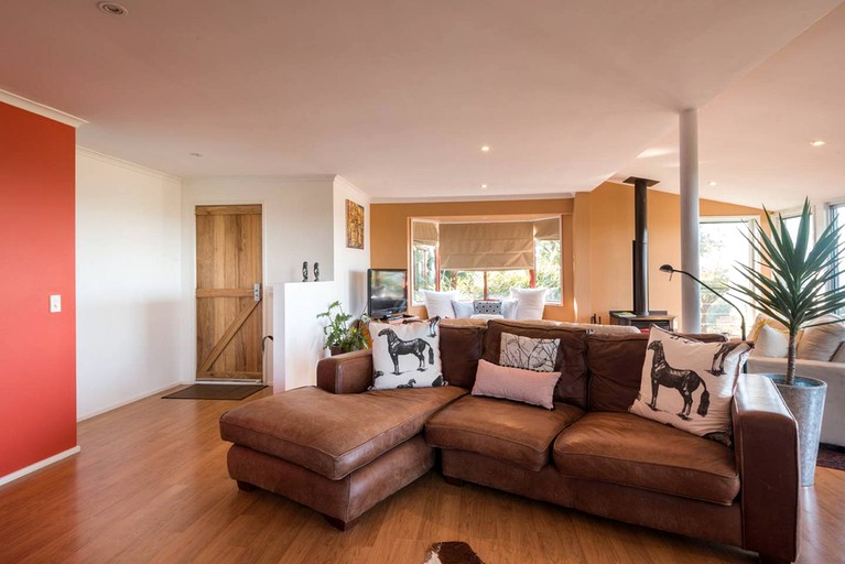 Cabins (Booroobin, Queensland, Australia)